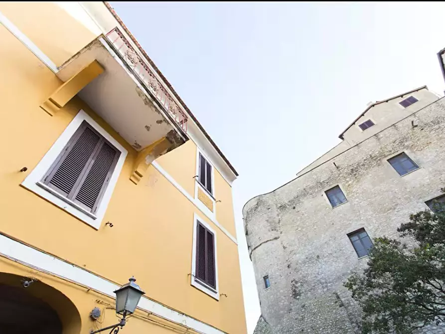 Immagine 11 di Bilocale in vendita  a Torrita Tiberina