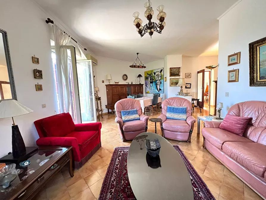 Immagine 11 di Villa in vendita  a Fiano Romano