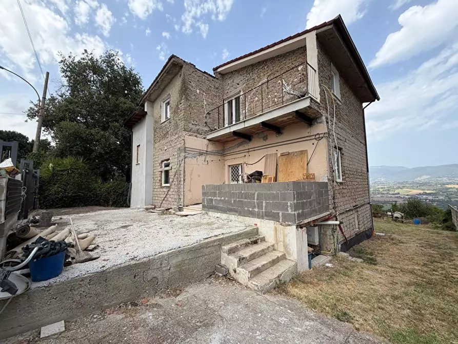 Immagine 1 di Casa indipendente in vendita  a Torrita Tiberina