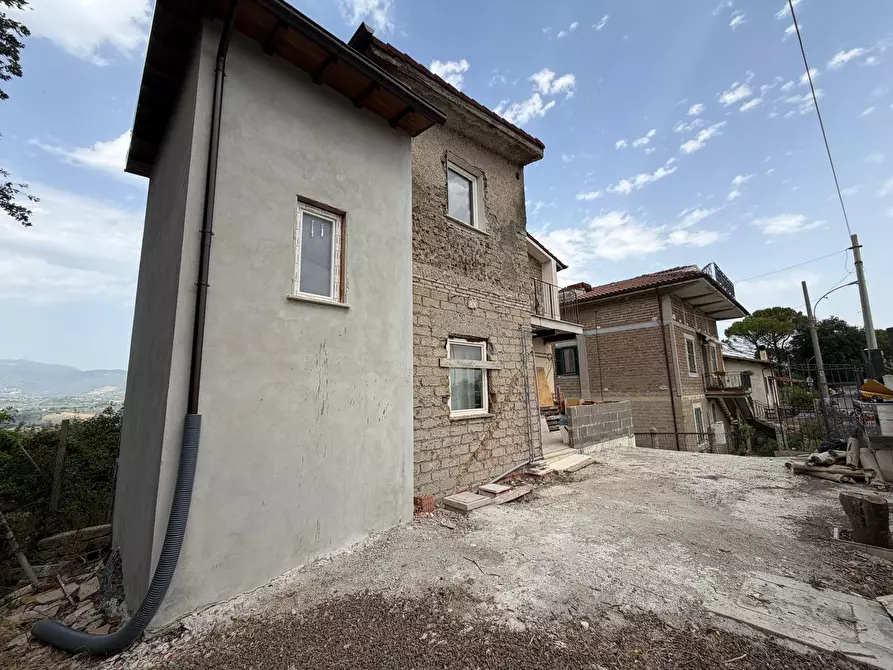 Immagine 2 di Casa indipendente in vendita  a Torrita Tiberina