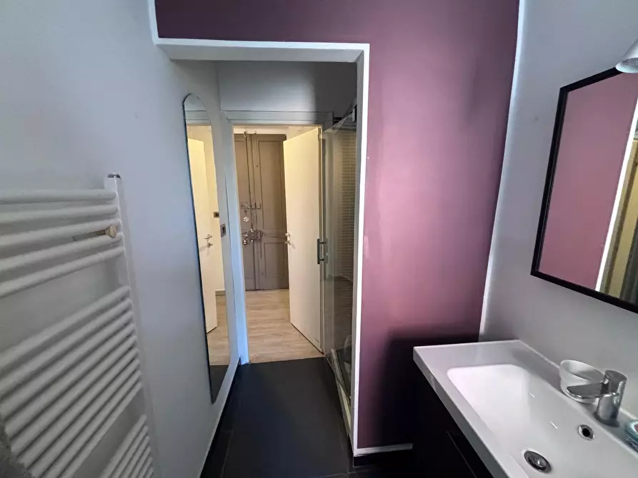 Immagine 13 di Bilocale in affitto  in Via Don Bosco 85 a Torino