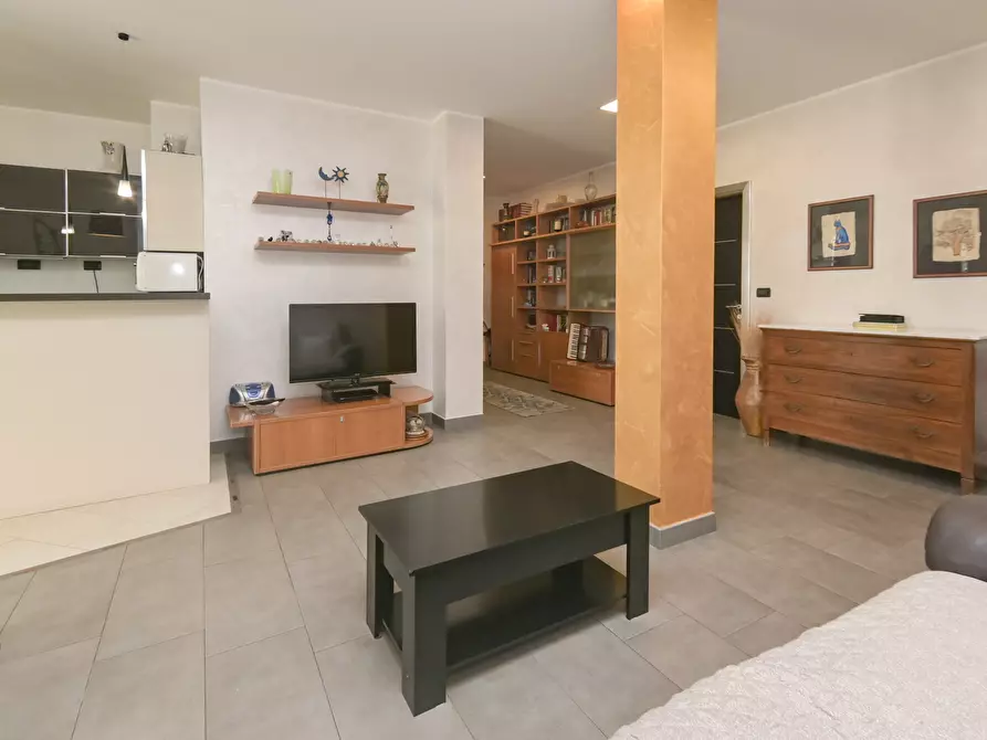 Immagine 18 di Trilocale in vendita  in Corso Monte Cucco 146 a Torino