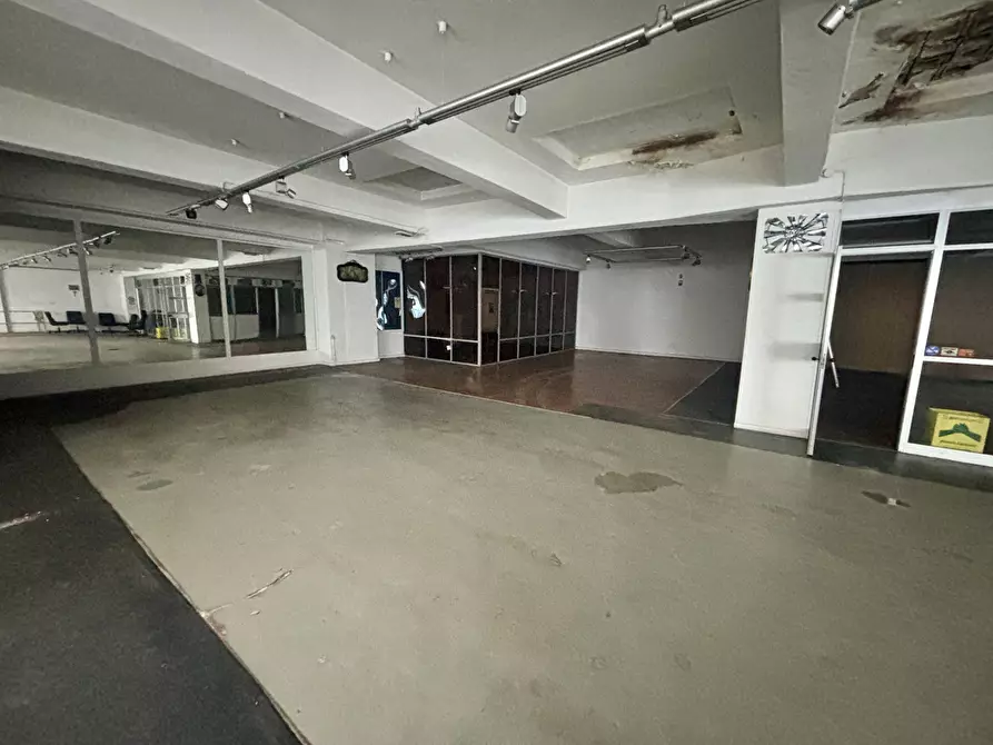 Immagine 3 di Capannone industriale in vendita  in Via Parella 3 a Torino