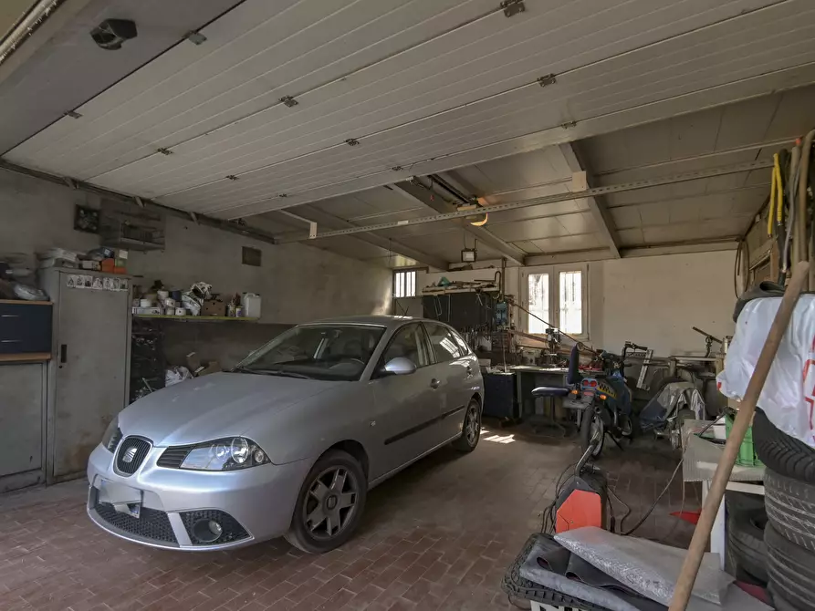 Immagine 109 di Casa bifamiliare in vendita  in Via Settimo 80 a Leini