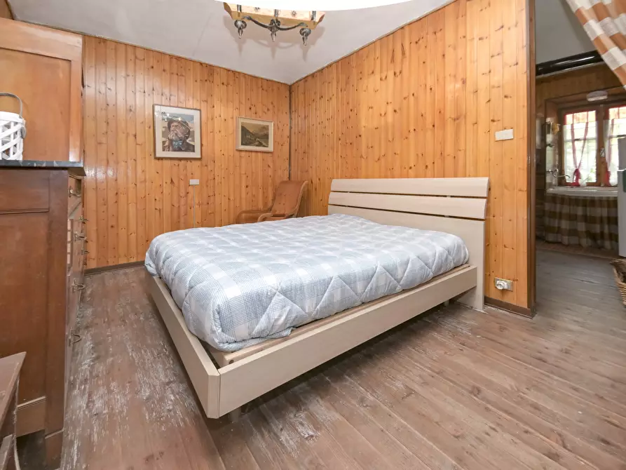 Immagine 50 di Pentalocale in vendita  in via torino 4 a Lemie