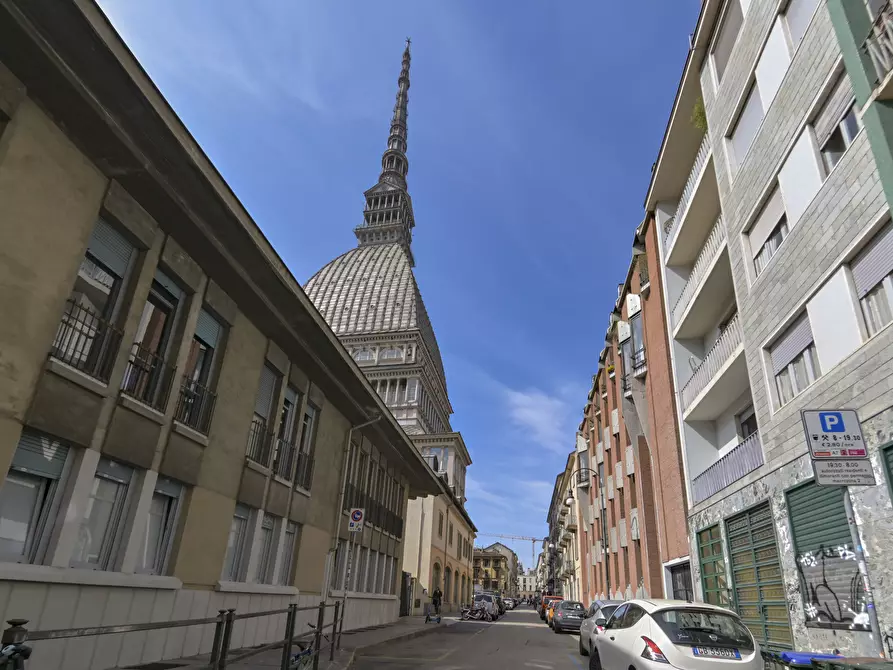 Immagine 2 di Palazzo in vendita  in Via Gaudenzio Ferrari 9 a Torino