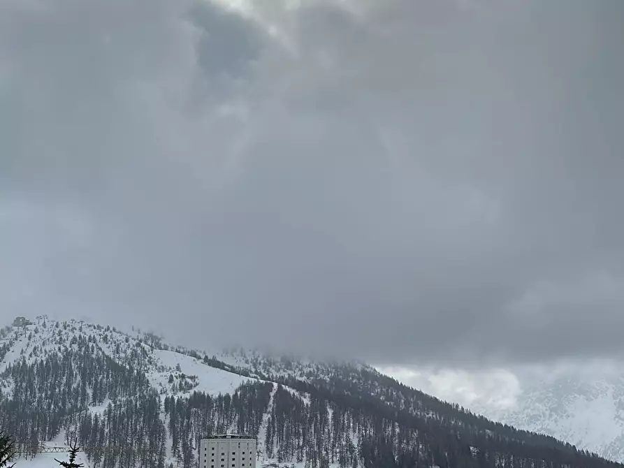 Immagine 19 di Quadrilocale in vendita  in Via Monterotta 6 a Sestriere