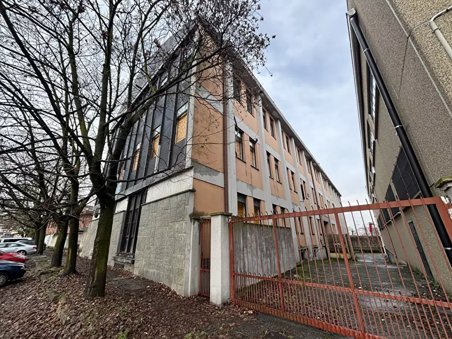 Immagine 15 di Attività artigianale in vendita  in Strada dell'Arrivore 25 a Torino