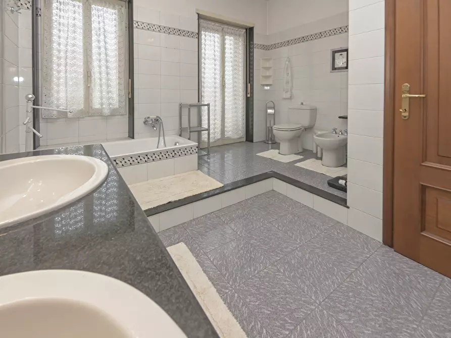 Immagine 36 di Casa bifamiliare in vendita  in Via Sospello 61 a Torino