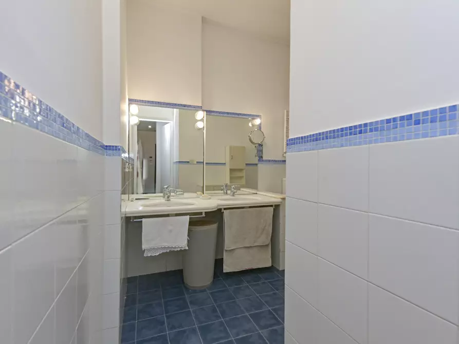 Immagine 27 di Quadrilocale in vendita  in Via Buenos Aires a Torino