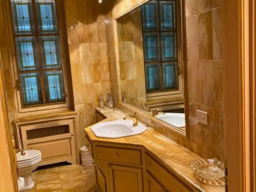 Immagine 24 di Villa in vendita  a Moncalieri