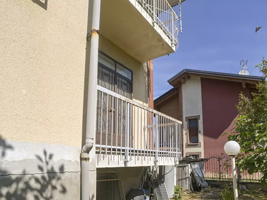 Immagine 119 di Casa bifamiliare in vendita  in Via Settimo 80 a Leini