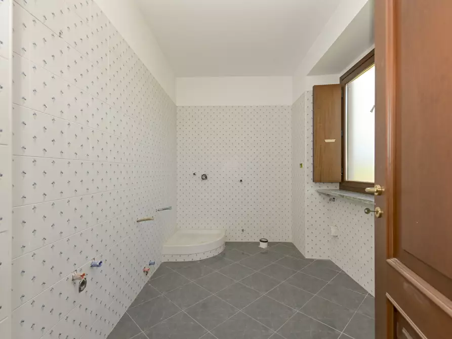 Immagine 65 di Attività artigianale in vendita  in via Giuseppe Cavallo 18 a Venaria Reale