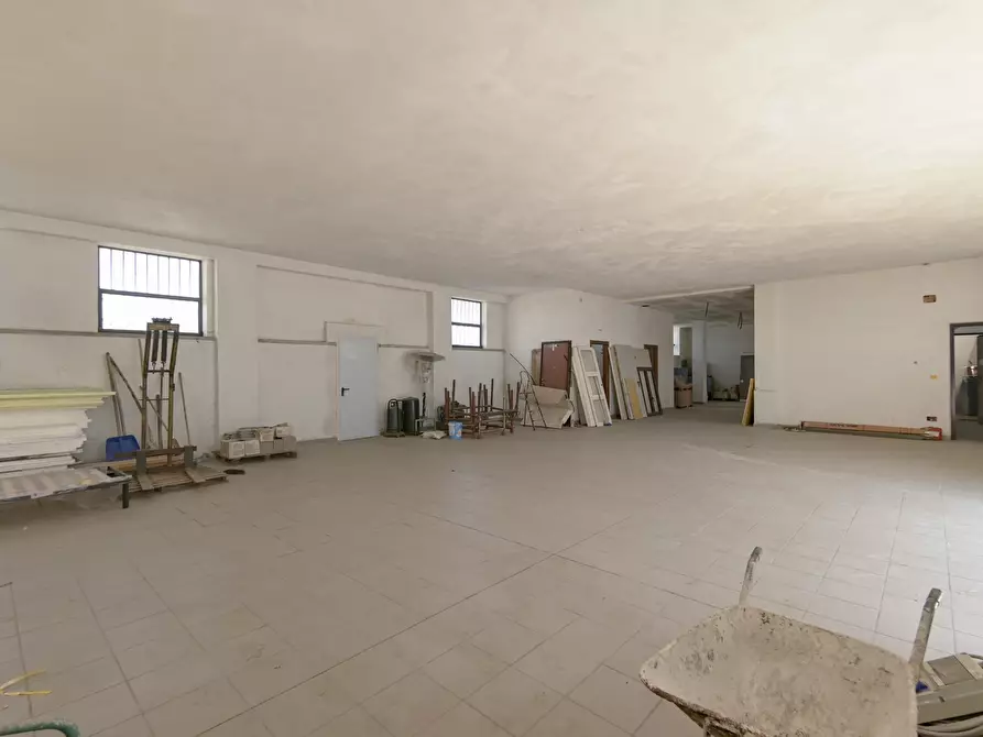 Immagine 11 di Attività artigianale in vendita  in via Giuseppe Cavallo 18 a Venaria Reale