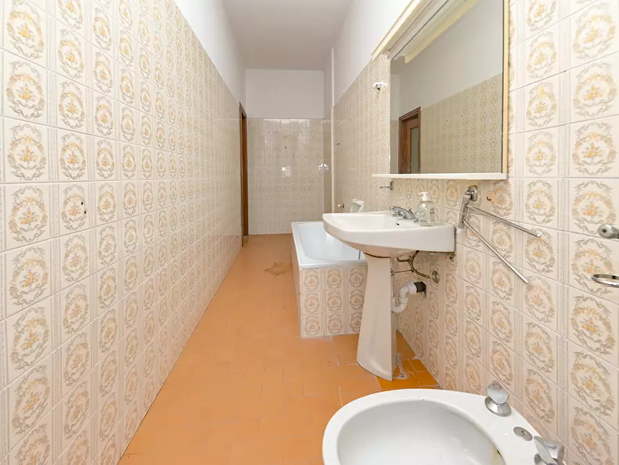 Immagine 27 di Appartamento in vendita  in via Giacosa 12 a Moncalieri