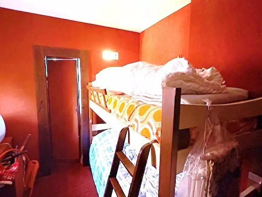 Immagine 17 di Trilocale in vendita  in Via del Colle 5252 a Sestriere