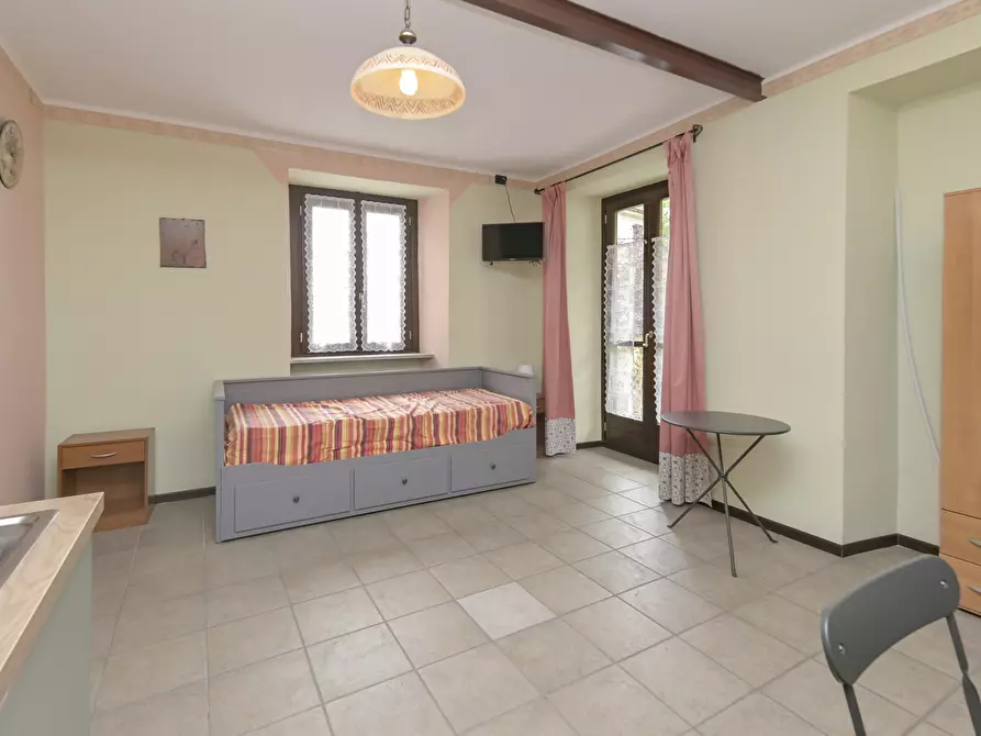 Immagine 35 di Monolocale in vendita  in Via Roma 3 a Viù