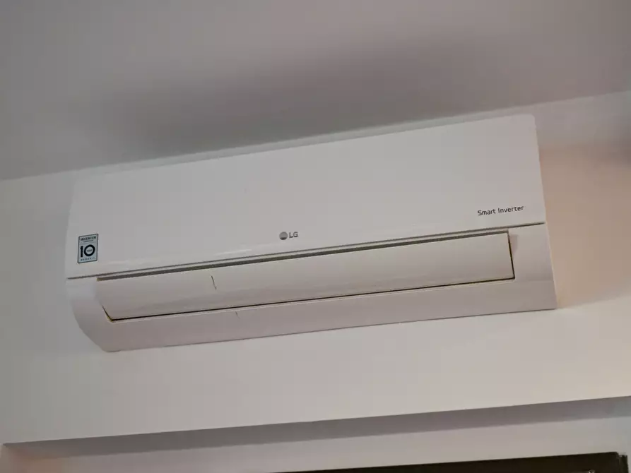 Immagine 42 di Trilocale in vendita  in Via Quarto dei Mille 5 a Torino