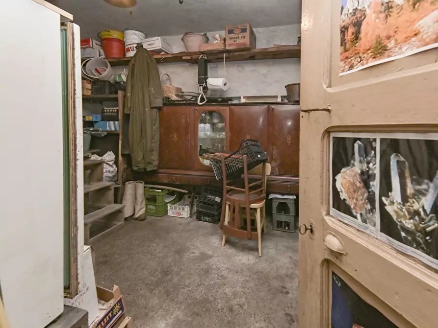 Immagine 39 di Pentalocale in vendita  in via torino 4 a Lemie