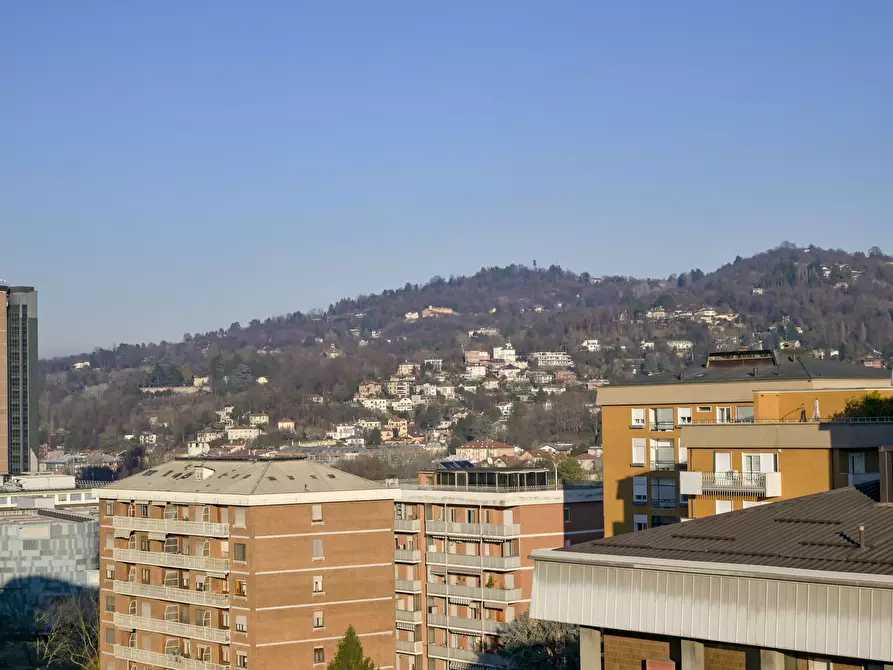 Immagine 68 di Attico in vendita  in Via Ventimiglia 76 a Torino