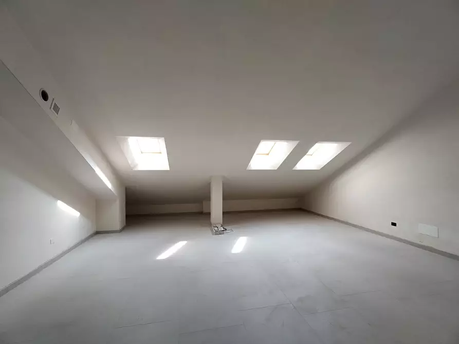 Immagine 31 di Quadrilocale in vendita  in Via Pietro Cossa 105 a Torino