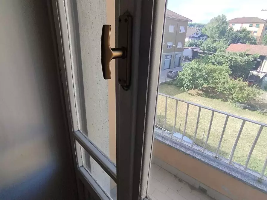 Immagine 13 di Quadrilocale in vendita  in Via Ugo Foscolo 1 a Novi Ligure