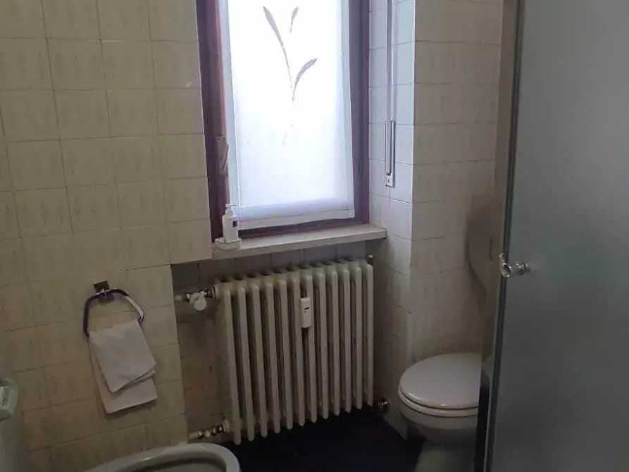 Immagine 11 di Quadrilocale in vendita  in Via Giovanni Servais 178 a Torino