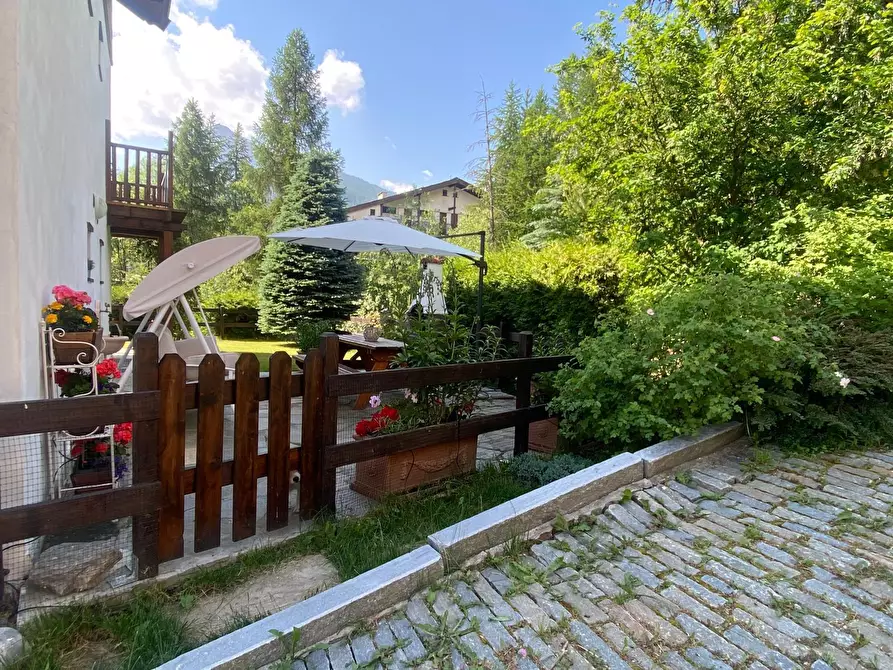 Immagine 3 di Bilocale in vendita  in Via Rohrbach 34 a Pragelato