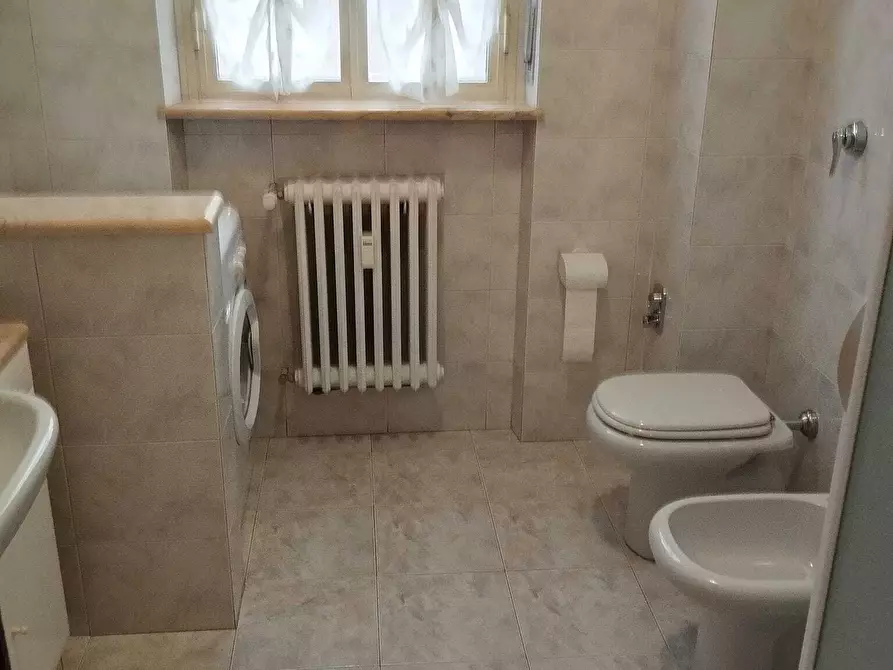 Immagine 12 di Quadrilocale in affitto  in Via Guido Reni 111 a Torino