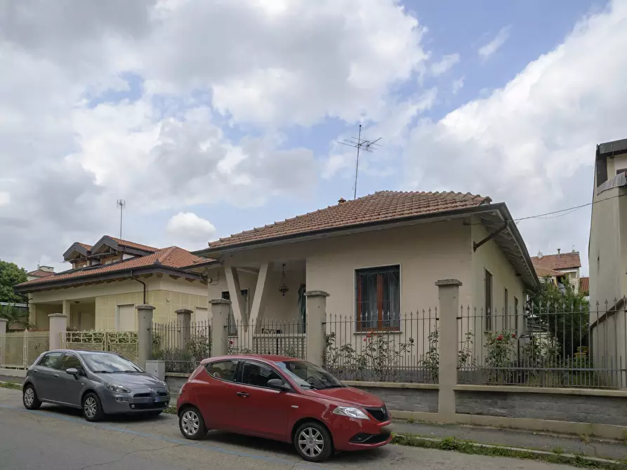 Immagine 14 di Villa in vendita  in via nazario sauro 45 a Venaria Reale