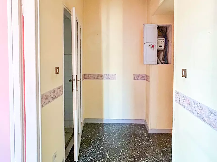 Immagine 2 di Bilocale in vendita  in Piazza Generale Carlo di Robilant 8 a Torino