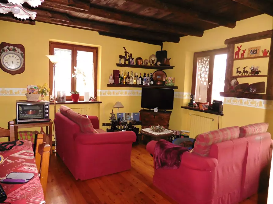 Immagine 30 di Quadrilocale in vendita  in via allevè 1 a Pragelato