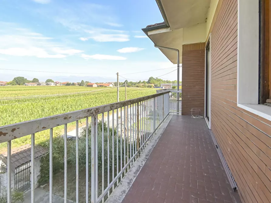 Immagine 55 di Casa bifamiliare in vendita  in Via Settimo 80 a Leini