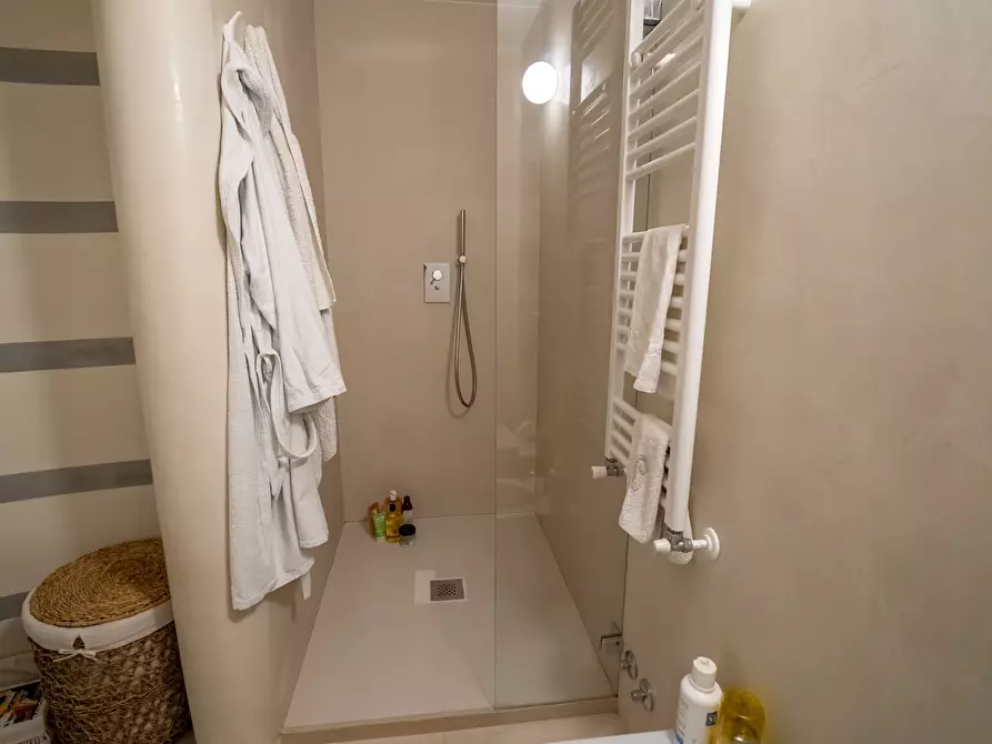 Immagine 24 di Appartamento in vendita  a Pisa