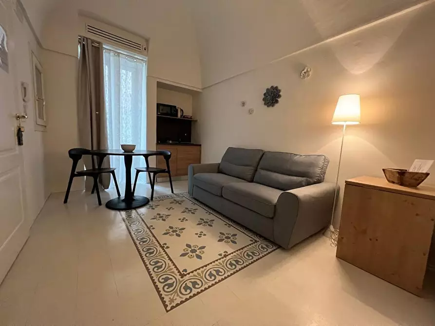 Immagine 1 di Casa indipendente in vendita  in Via Luigi Indelli a Monopoli