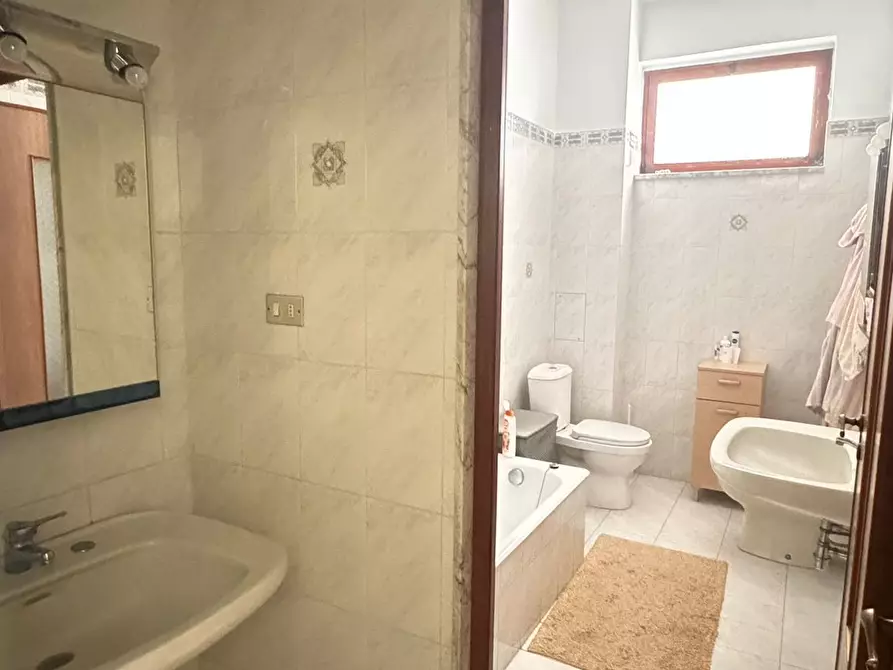 Immagine 12 di Quadrilocale in vendita  in Via Padre Manghisi 36 a Monopoli