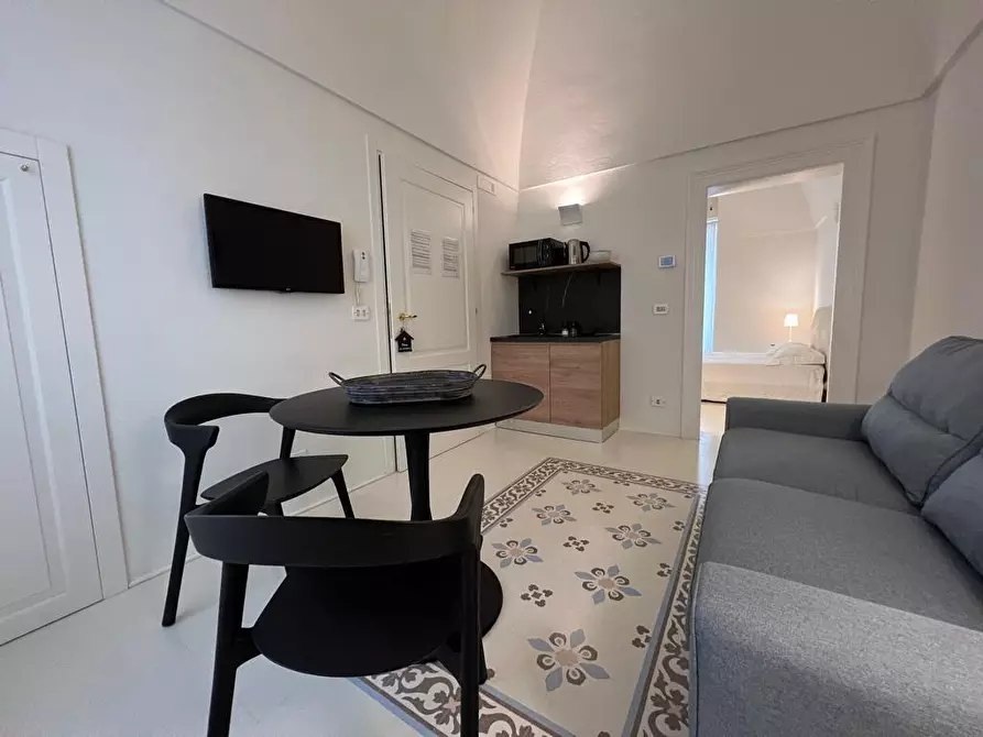 Immagine 15 di Casa indipendente in vendita  in Via Luigi Indelli a Monopoli