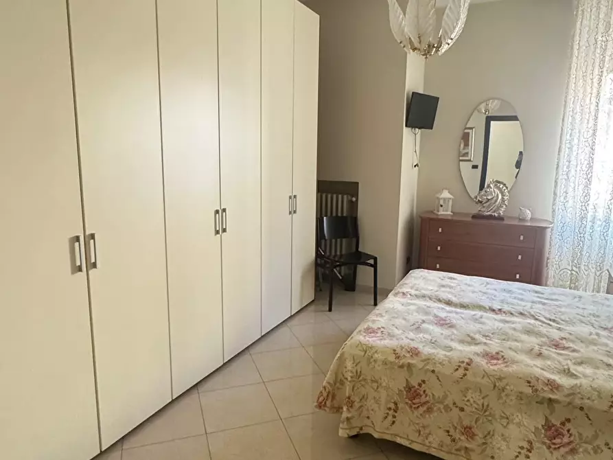 Immagine 19 di Trilocale in vendita  in Via Vecchia San Francesco da Paola a Monopoli