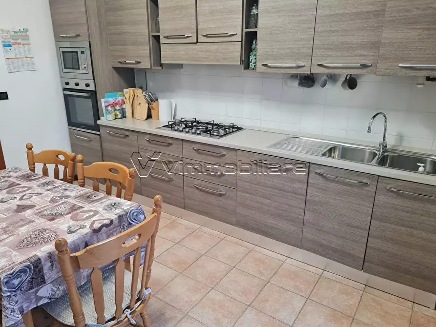 Immagine 9 di Quadrilocale in vendita  in Via Bergoncino snc a Noventa Vicentina