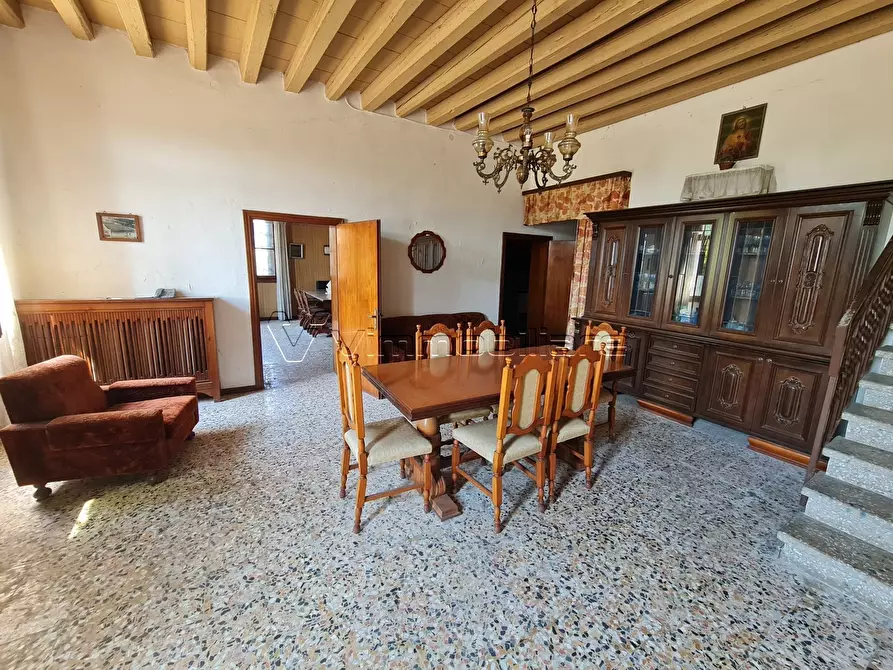 Immagine 3 di Porzione di casa in vendita  in Via Paluselli 9 a Agugliaro