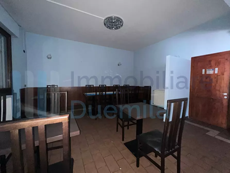 Immagine 13 di Locale commerciale in affitto  a Baricella