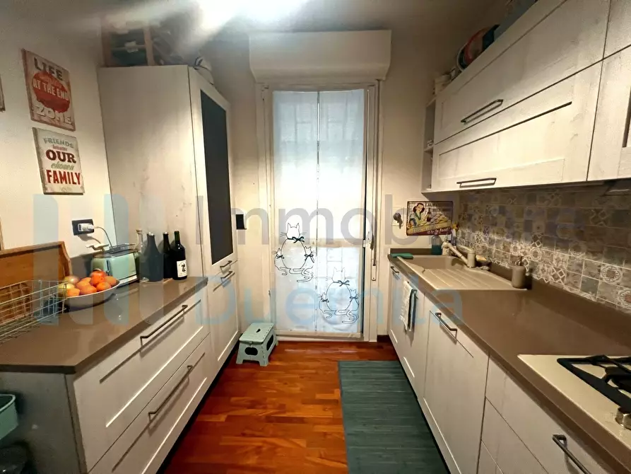 Immagine 13 di Pentalocale in vendita  a Bologna