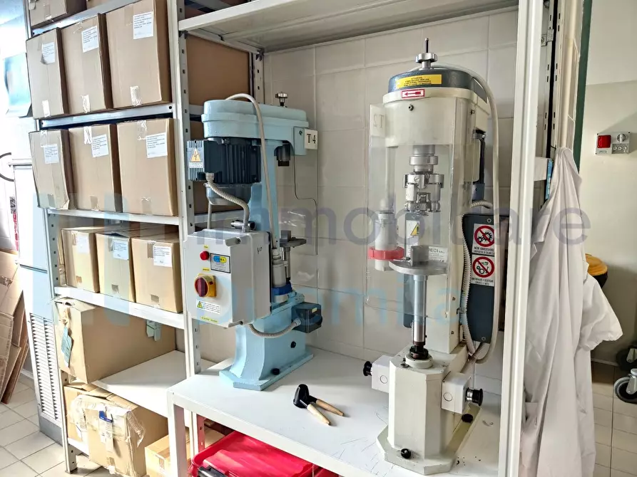 Immagine 20 di Attività commerciale in vendita  a Anzola Dell'emilia