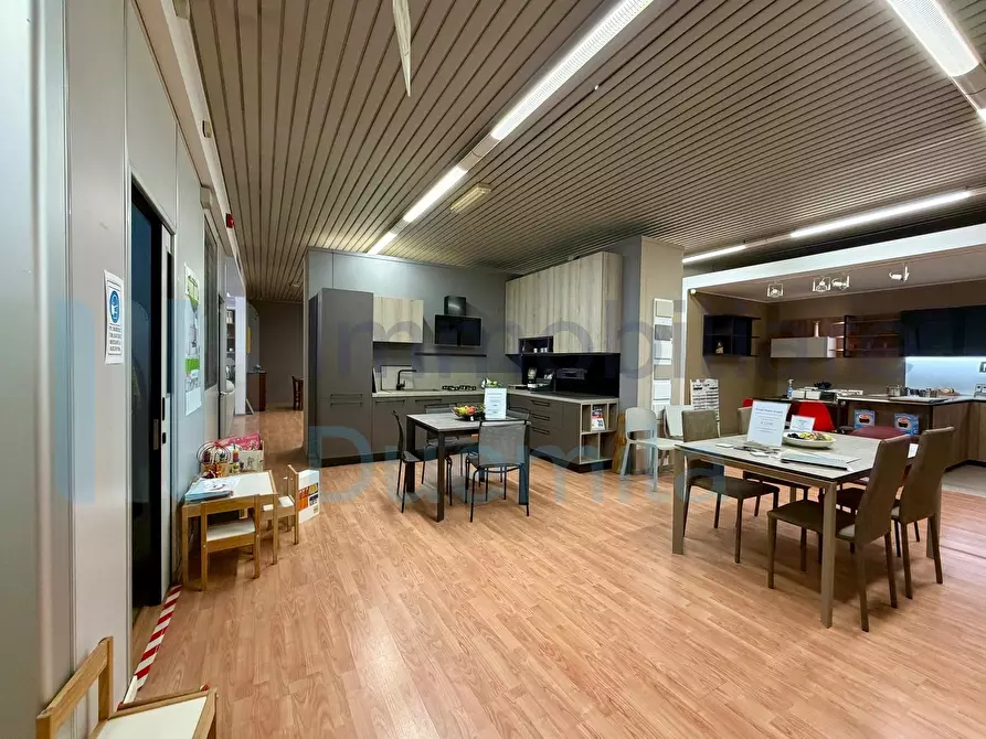Immagine 14 di Attività commerciale in vendita  a Valsamoggia
