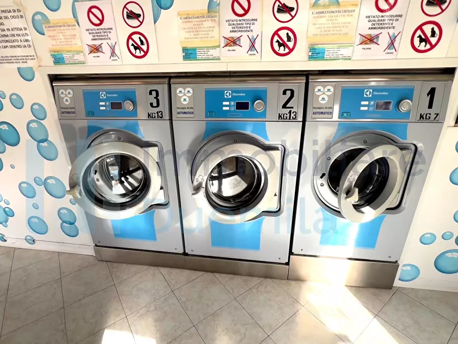 Immagine 7 di Attività artigianale in vendita  a Bologna