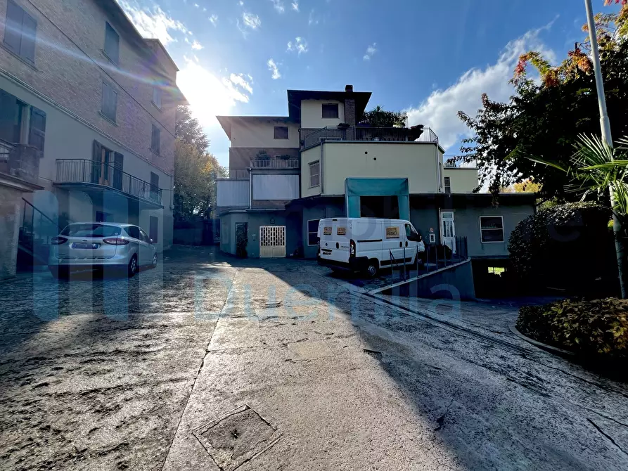 Immagine 77 di Attività artigianale in vendita  a Savignano Sul Panaro