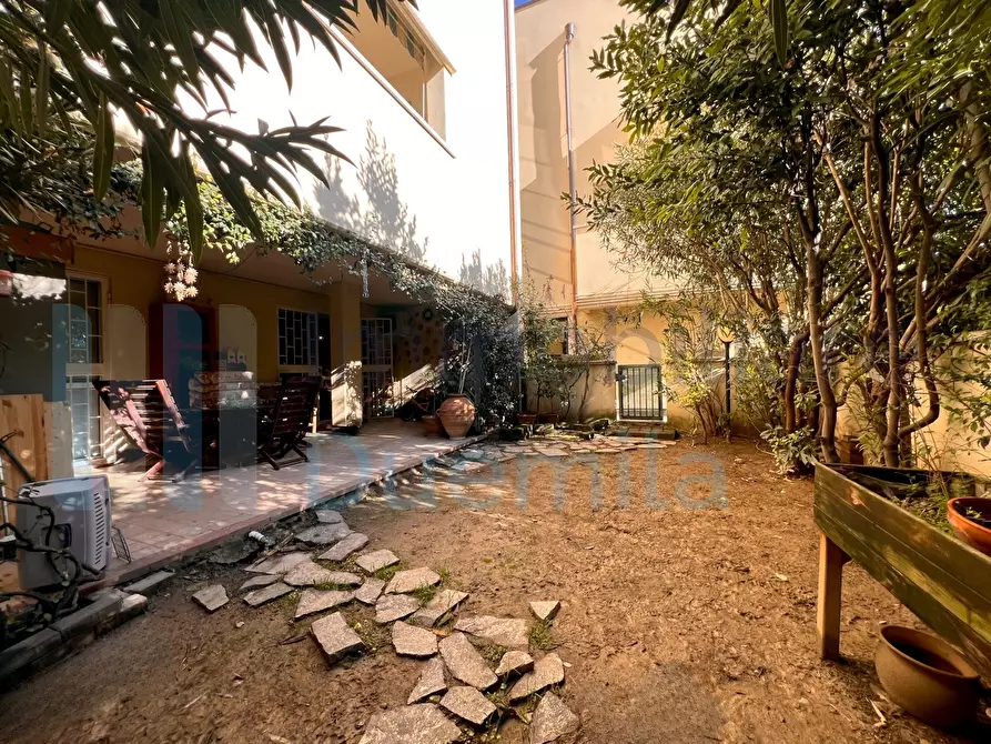 Immagine 42 di Pentalocale in vendita  a Bologna