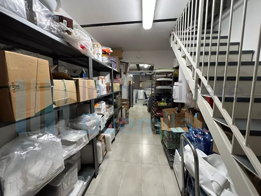 Immagine 20 di Attività artigianale in vendita  a Bologna