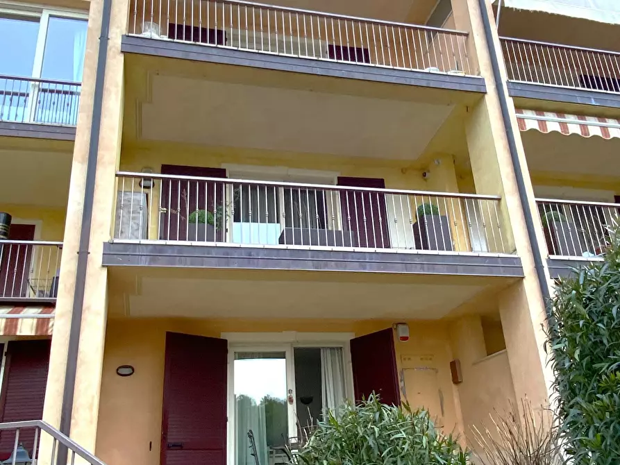 Immagine 1 di Bilocale in affitto  a Desenzano Del Garda