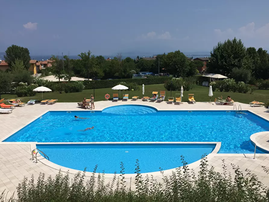 Immagine 1 di Bilocale in affitto  a Desenzano Del Garda